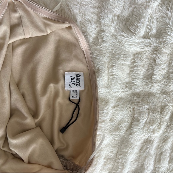 PRINCESS POLLY DRESS - Picture 4 of 4